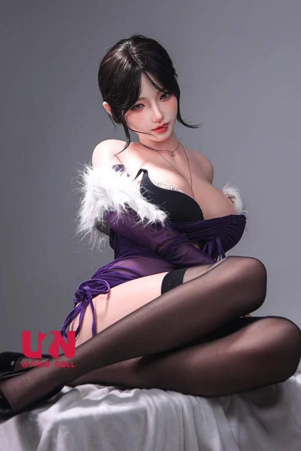 はつか 158cm E-cup