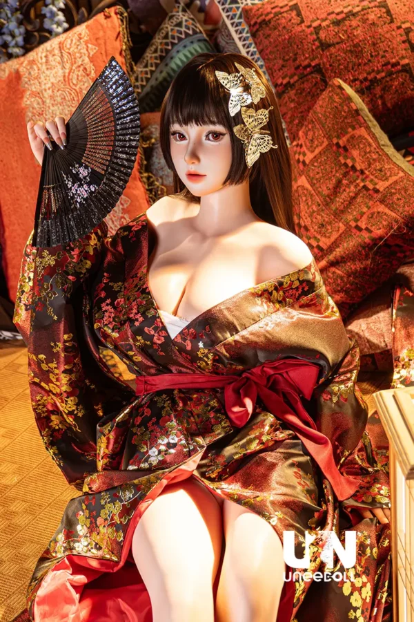星野 ルナ 158cm E-cup