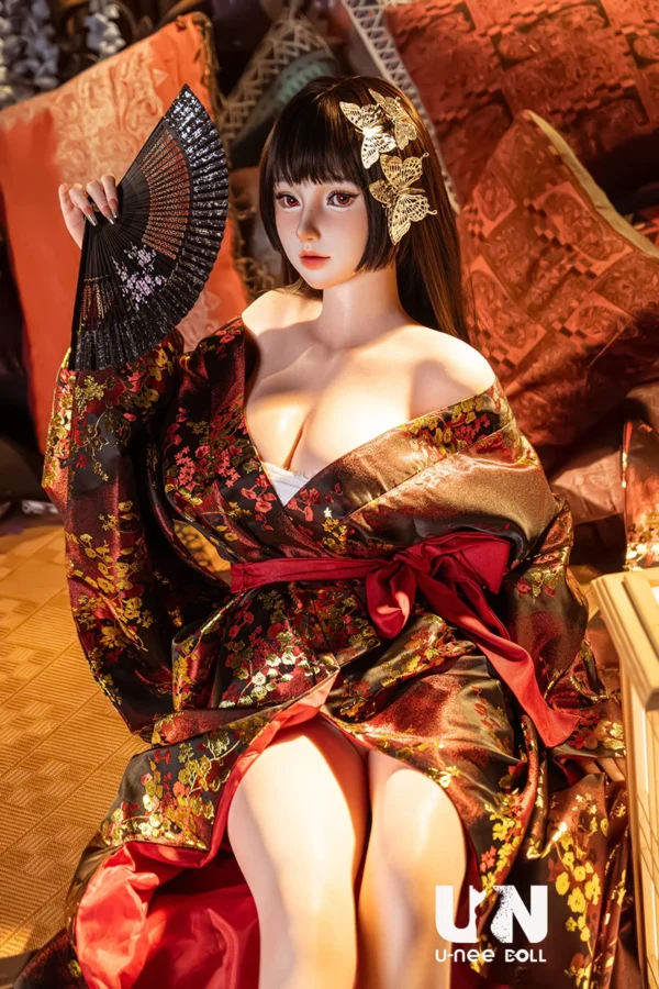 星野 ルナ 158cm E-cup