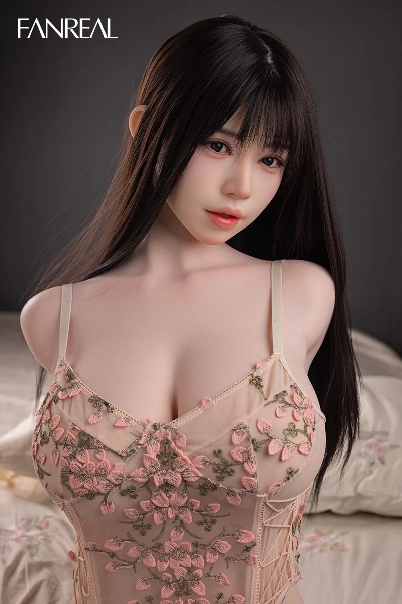 Nora 108cm F-cup(半身) - 画像 (2)