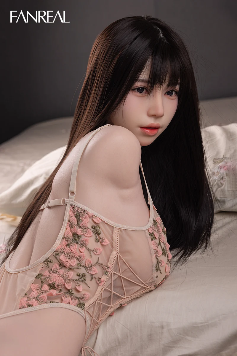 Nora 108cm F-cup(半身) - 画像 (3)